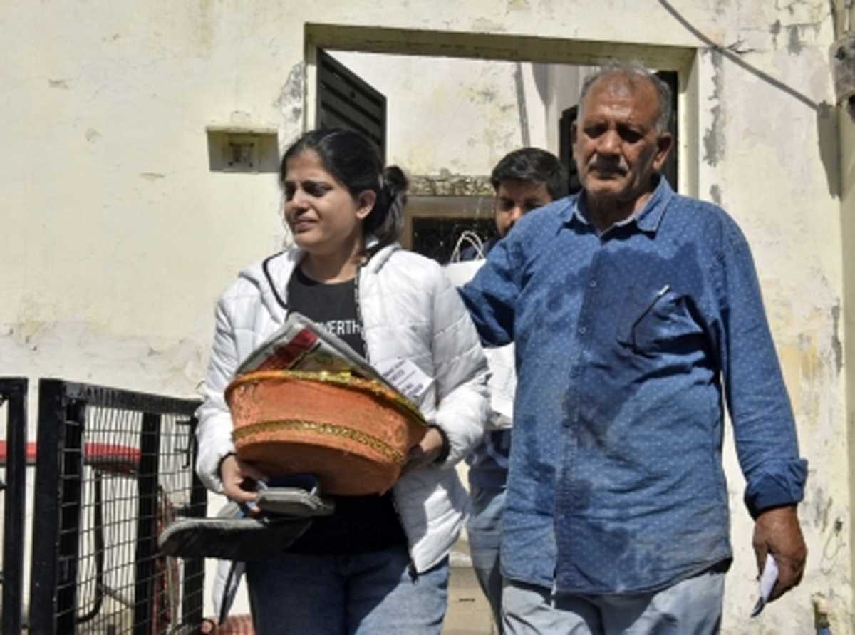 दिल्ली के एलजी ने डीडीए के विध्वंस अभियान को रोका